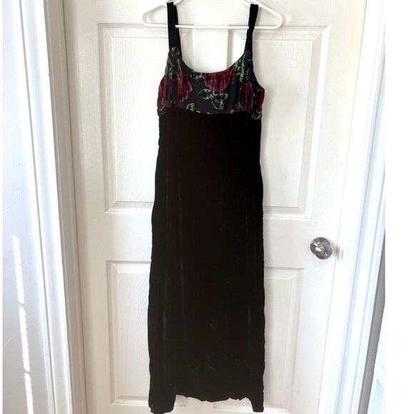 Johnny Was Dresses & Skirts - Johnny Was Vintage Y2K Black Multi-Color Roses Floral Velvet Slip Dress Large